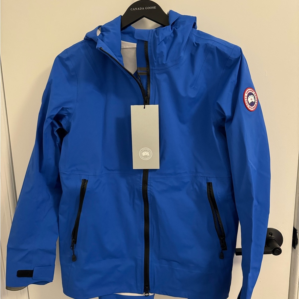 NWTs Canada Goose Kenora Rain Jacket XS